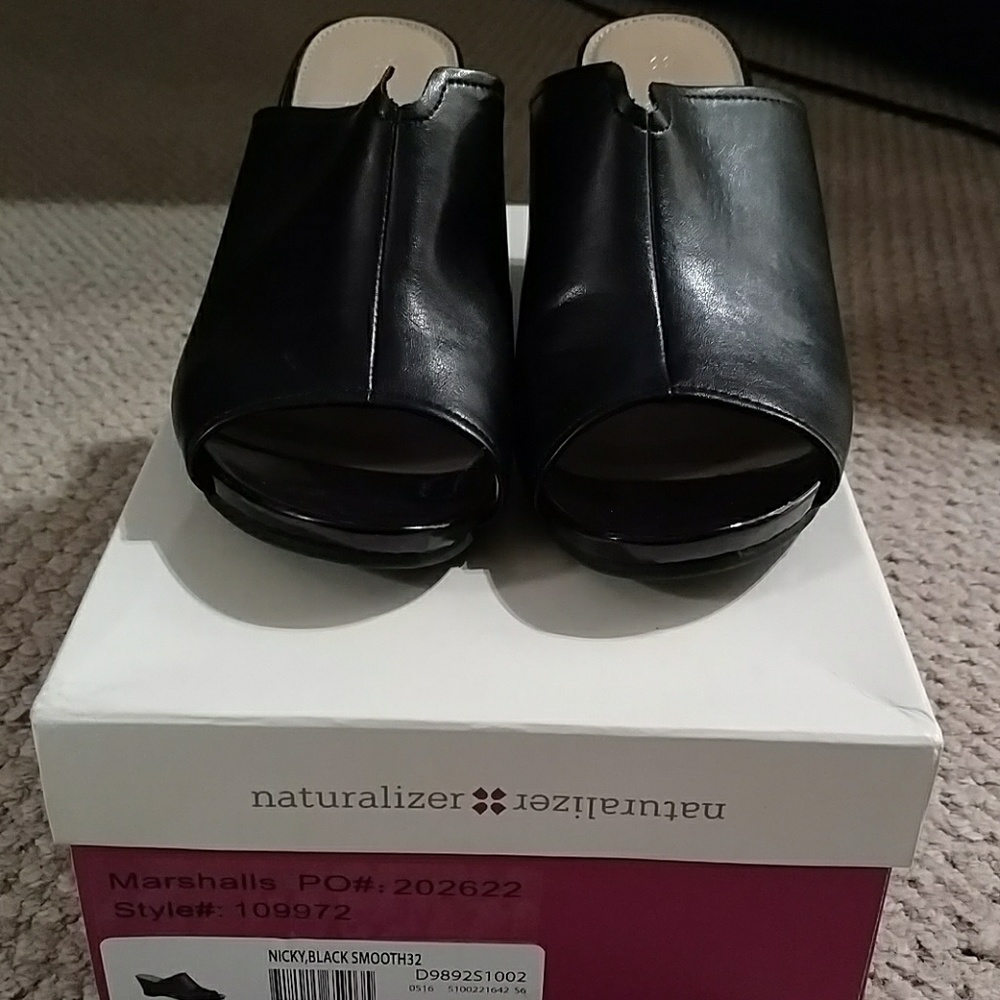 Slip on wedge professional shoes